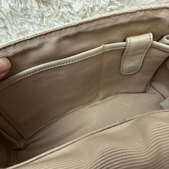 Talbots Off White Quilted Genuine Leather Chain Strap Turn lock Shoulder Bag - Picture 10 of 12